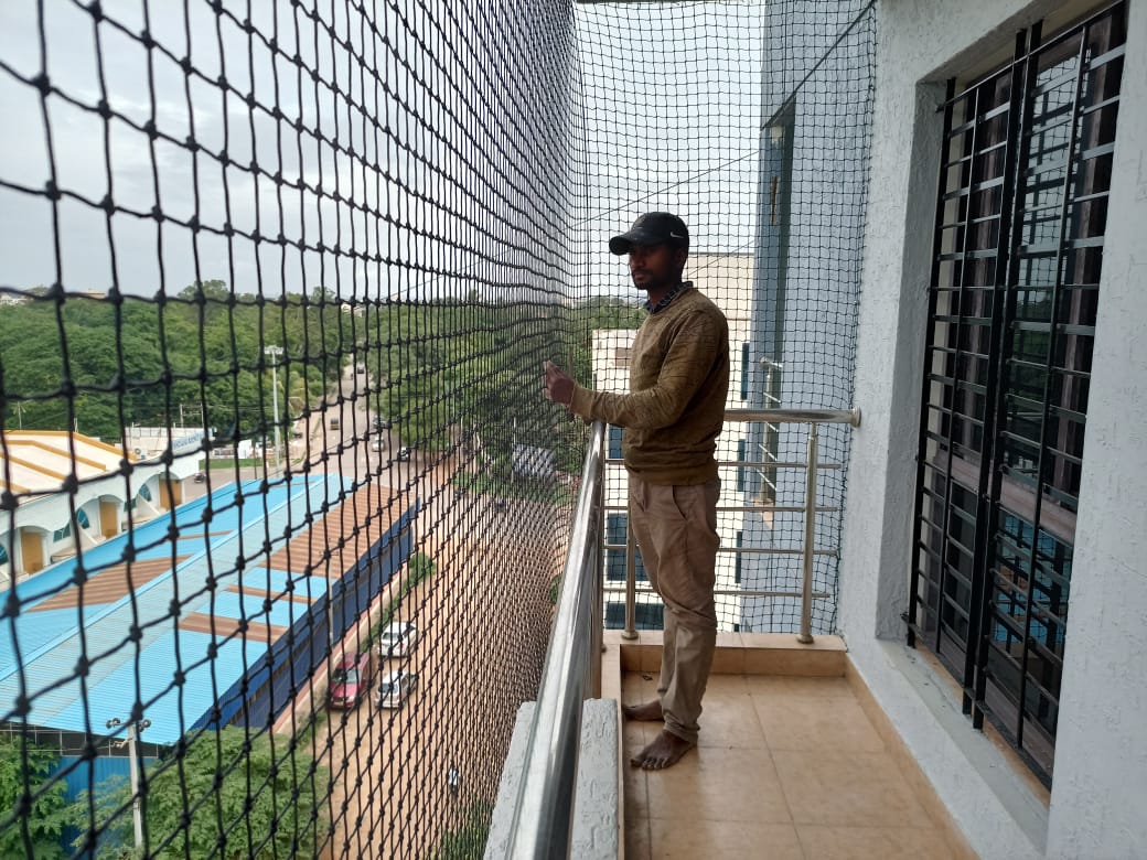 About Invisible Grills